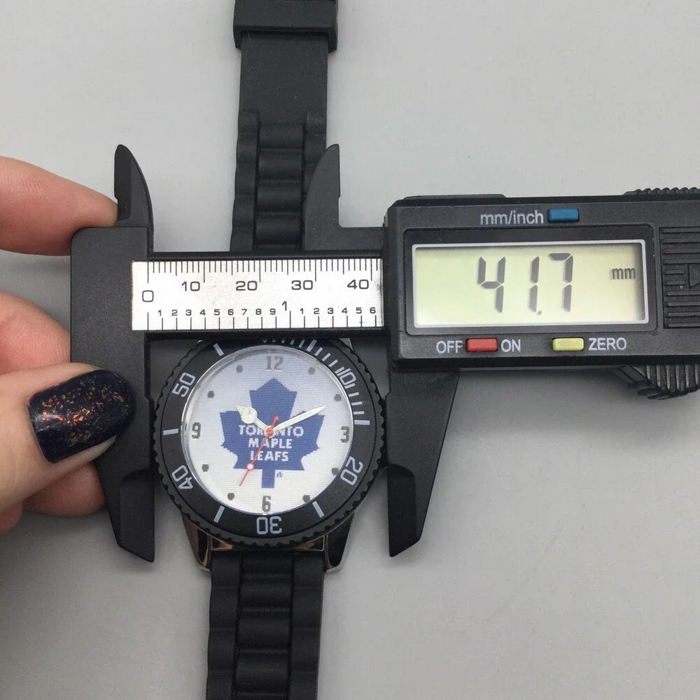 NHL Toronto Maple Leafs Mens Watch 42mm White Dial Black Silicone New Battery